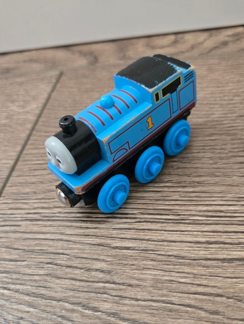 Thomas & Friends Wooden Railway Thomas Train – Classic Blue Engine